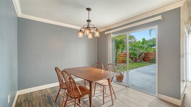 361 BEARDED OAKS CIRCLE, Sarasota, FL 34232