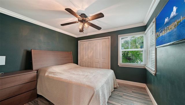 361 BEARDED OAKS CIRCLE, Sarasota, FL 34232