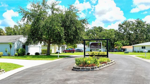 361 BEARDED OAKS CIRCLE, Sarasota, FL 34232
