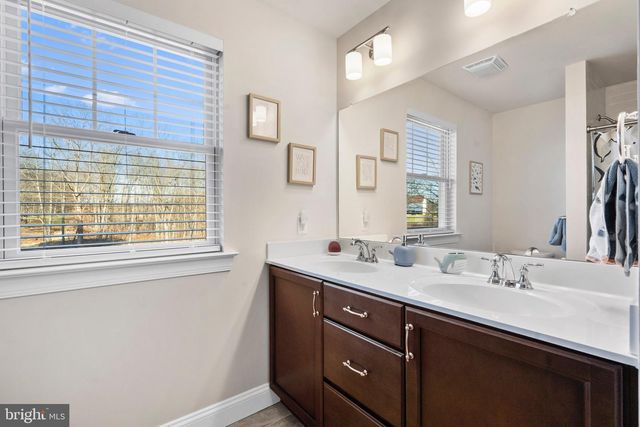 2408 DIAMOND ST, Sellersville, PA 18960