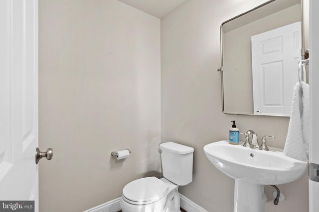 2408 DIAMOND ST, Sellersville, PA 18960