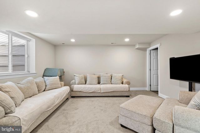 2408 DIAMOND ST, Sellersville, PA 18960