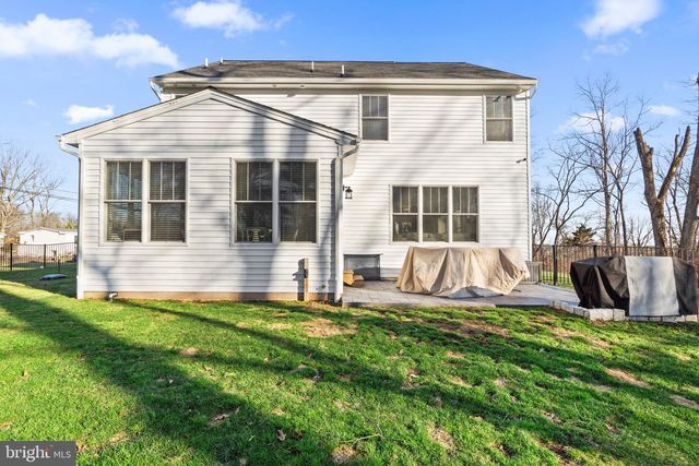 2408 DIAMOND ST, Sellersville, PA 18960