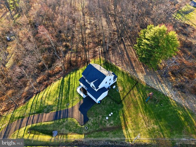 2408 DIAMOND ST, Sellersville, PA 18960