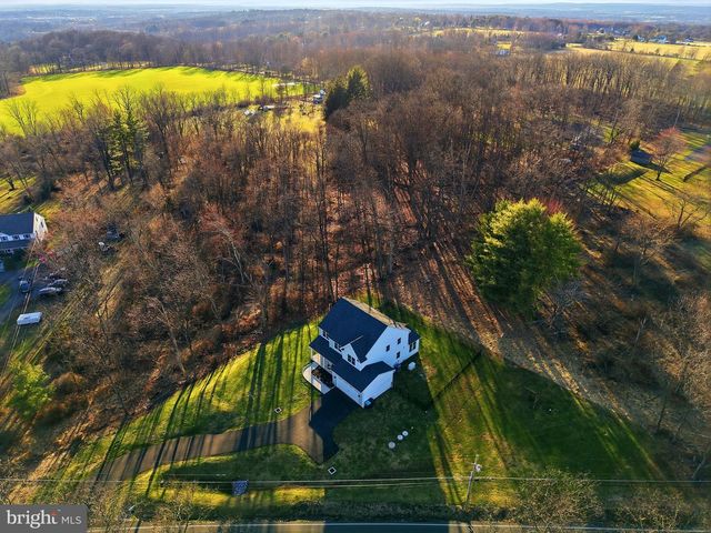 2408 DIAMOND ST, Sellersville, PA 18960