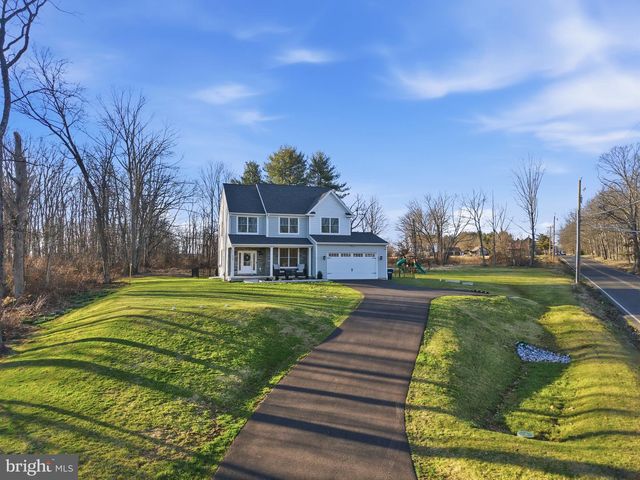2408 DIAMOND ST, Sellersville, PA 18960