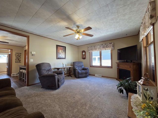461 E Haseltine Street, Richland Center, WI 53581