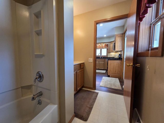 461 E Haseltine Street, Richland Center, WI 53581