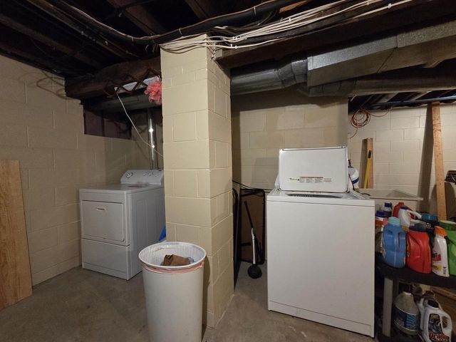 461 E Haseltine Street, Richland Center, WI 53581