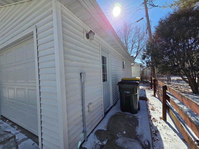 461 E Haseltine Street, Richland Center, WI 53581