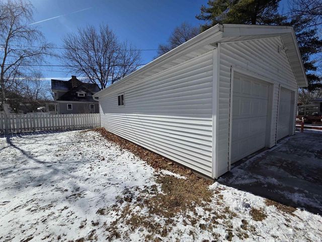 461 E Haseltine Street, Richland Center, WI 53581