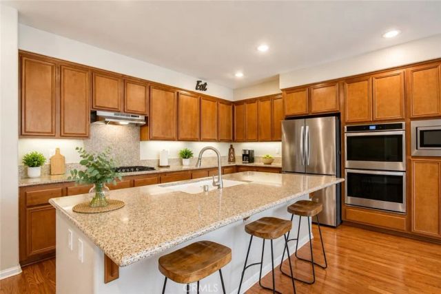 25050 Cliffrose, Corona, CA 92883
