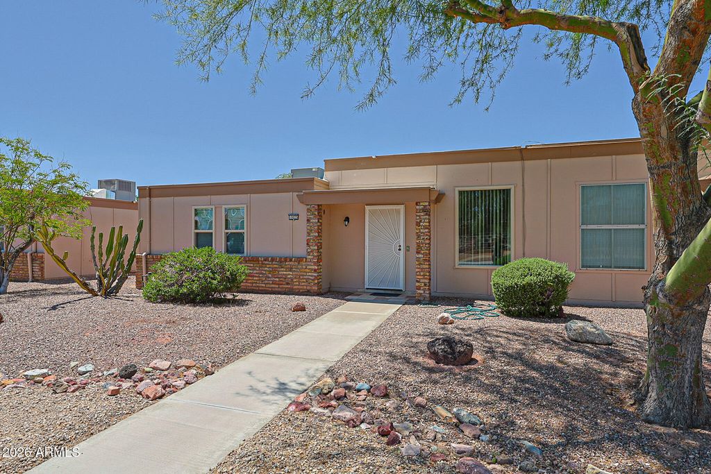 10025 W FORRESTER Drive, Sun City, AZ 85351 — exterior