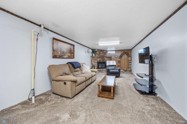426 3rd Avenue E, West Fargo, ND 58078