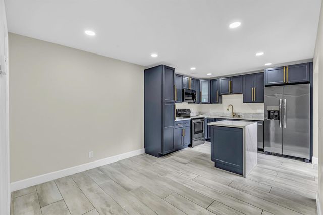 3885 Louis Drive 1203, Lake Worth, FL 33461