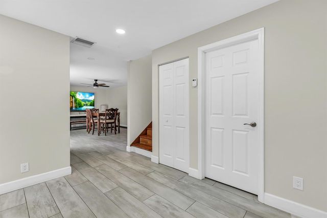 3885 Louis Drive 1203, Lake Worth, FL 33461