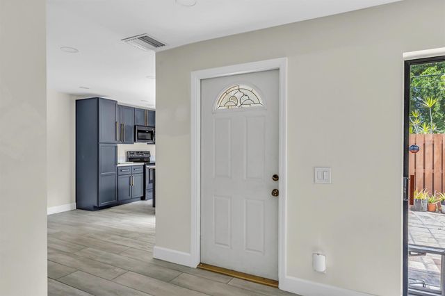 3885 Louis Drive 1203, Lake Worth, FL 33461