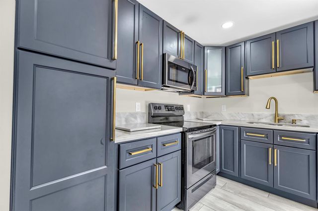 3885 Louis Drive 1203, Lake Worth, FL 33461