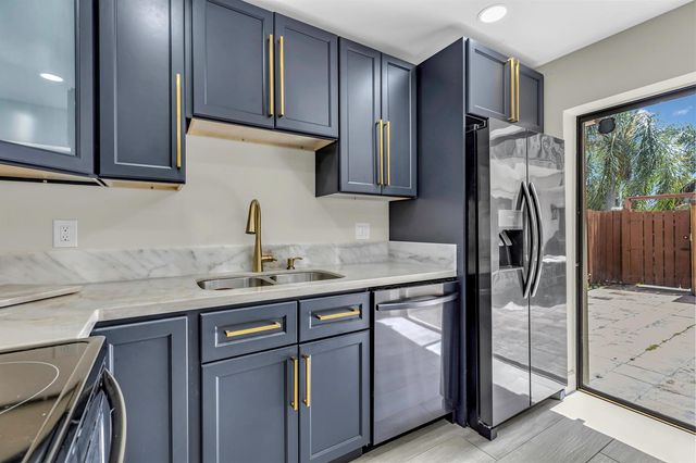 3885 Louis Drive 1203, Lake Worth, FL 33461