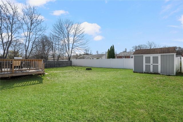 26 Lorraine Avenue, Coventry, RI 02816
