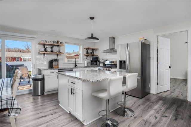 26 Lorraine Avenue, Coventry, RI 02816