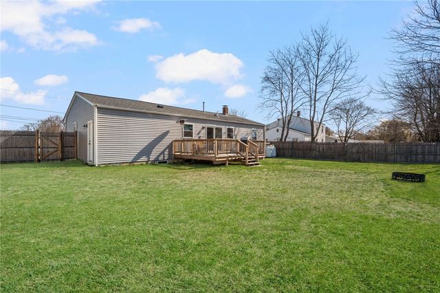 26 Lorraine Avenue, Coventry, RI 02816