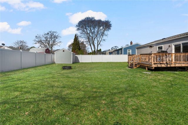 26 Lorraine Avenue, Coventry, RI 02816