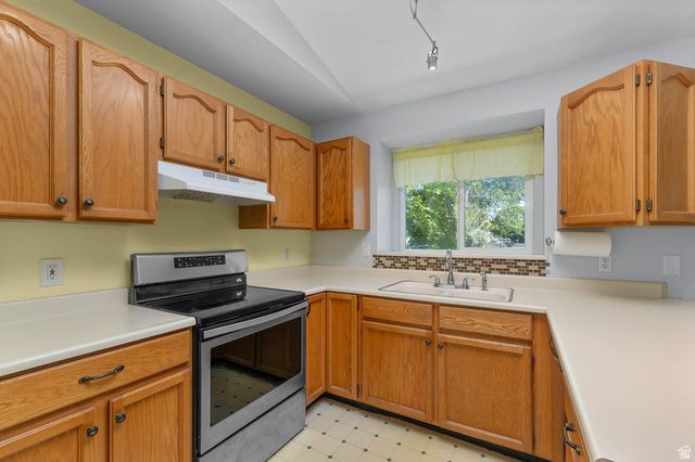 3442 W BECKFORD CIR, West Jordan, UT 84088