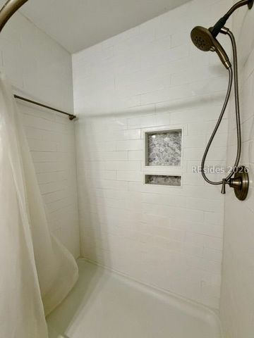 43 Folly Field Rd Apt 42, Hilton Head Island, SC 29928