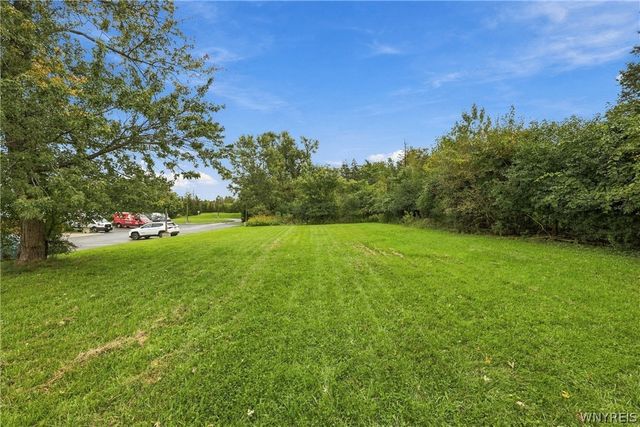 2125 Transit Road, Elma, NY 14059