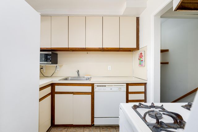2307 Pittsfield Boulevard, Ann Arbor, MI 48104