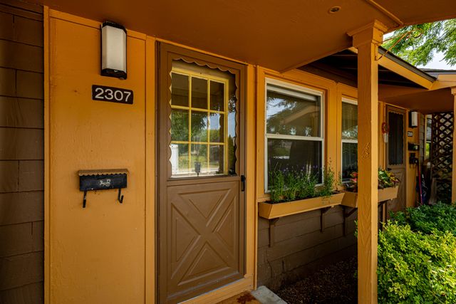 2307 Pittsfield Boulevard, Ann Arbor, MI 48104