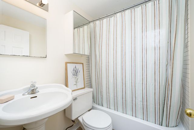 2307 Pittsfield Boulevard, Ann Arbor, MI 48104