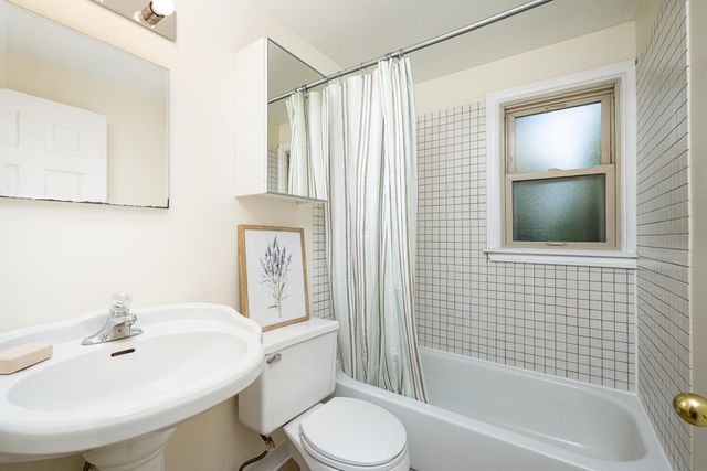 2307 Pittsfield Boulevard, Ann Arbor, MI 48104