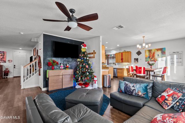 2756 Garnet Lane, Lancaster, CA 93535