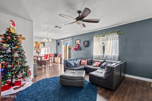 2756 Garnet Lane, Lancaster, CA 93535