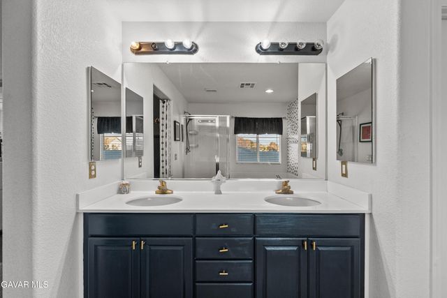 2756 Garnet Lane, Lancaster, CA 93535