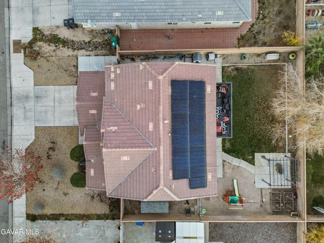 2756 Garnet Lane, Lancaster, CA 93535