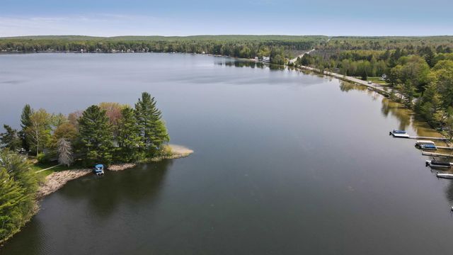4896 NE Hidden Harbor Drive, Kalkaska, MI 49646