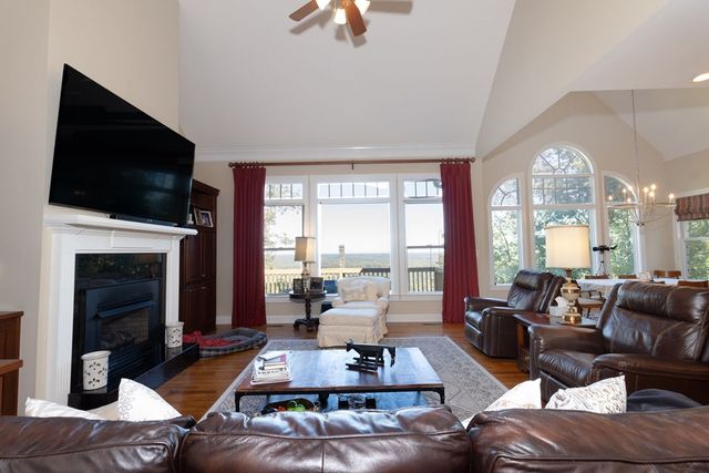 551 Mountain Ridge Drive, Manchester, GA 31816