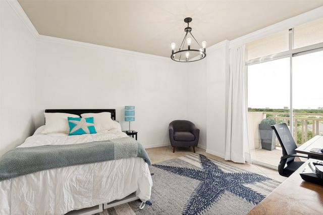 6211 W Northwest Highway 803, Dallas, TX 75225