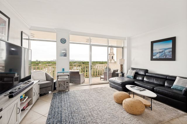 6211 W Northwest Highway 803, Dallas, TX 75225
