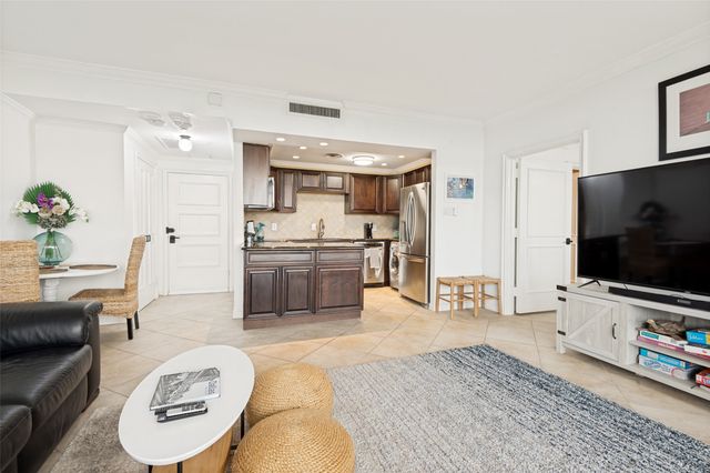 6211 W Northwest Highway 803, Dallas, TX 75225