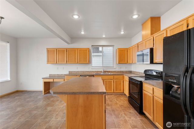 15427 84th Avenue E, Puyallup, WA 98375