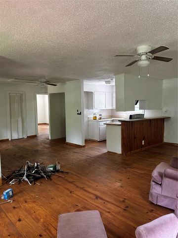 467 Indian Oaks, Livingston, TX 77351