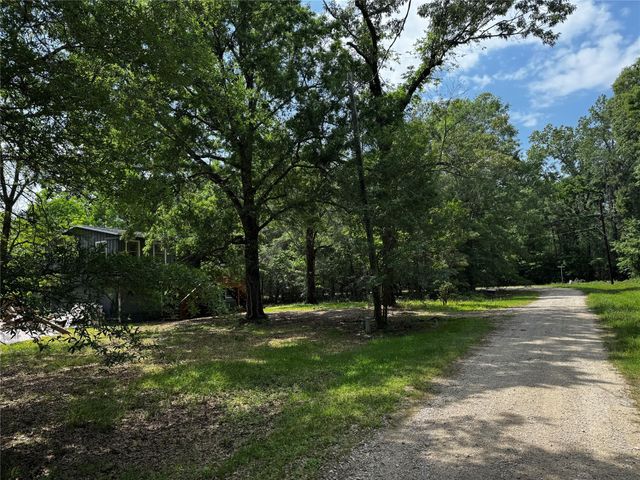 467 Indian Oaks, Livingston, TX 77351