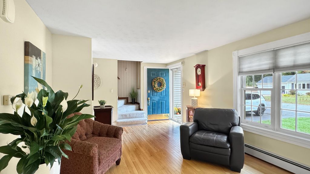 51 Essex Street, Sanford, ME 04073 — photo 4
