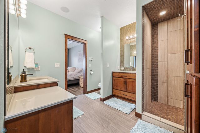 6511 Osgood Parkway S, Fargo, ND 58104