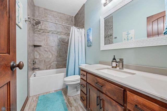 6511 Osgood Parkway S, Fargo, ND 58104