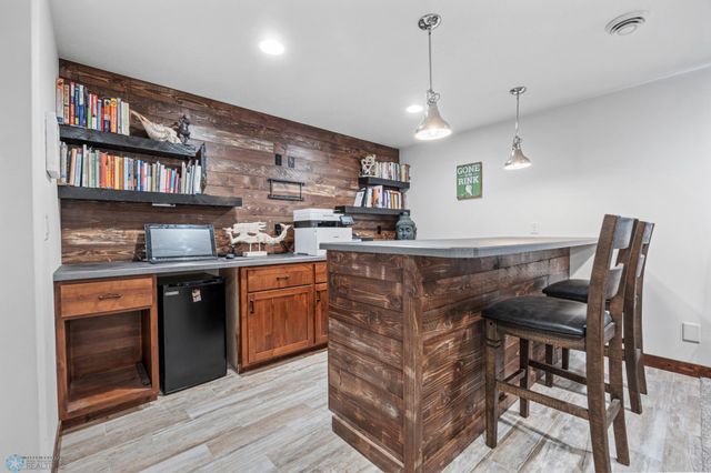 6511 Osgood Parkway S, Fargo, ND 58104